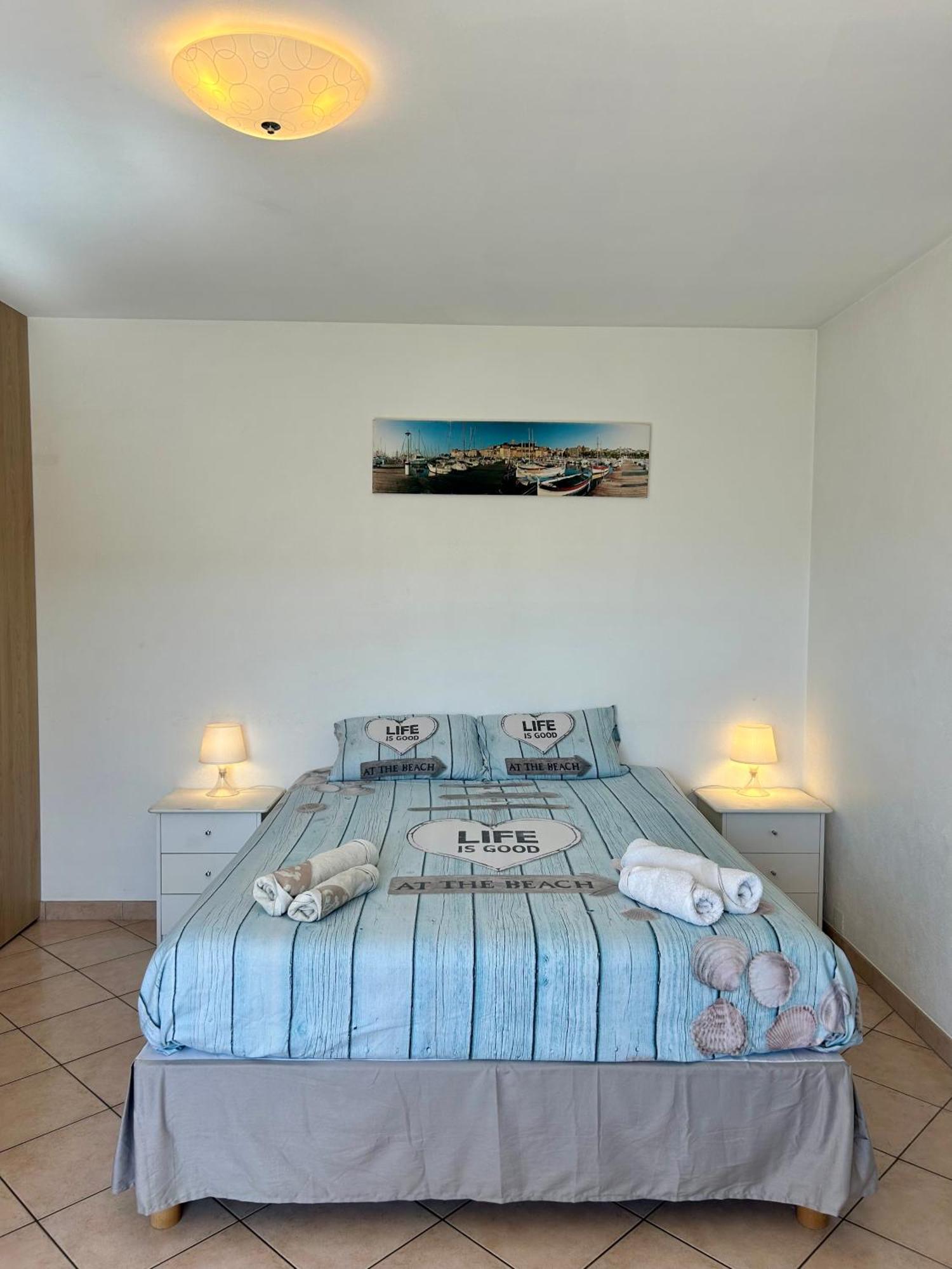 Les Ondes - Terrasse Rdc Villa Calme Parking Proche Plage Antibes Luaran gambar